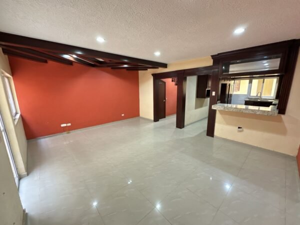 Bosques de Tonalá Sección I casa en venta - Image 2