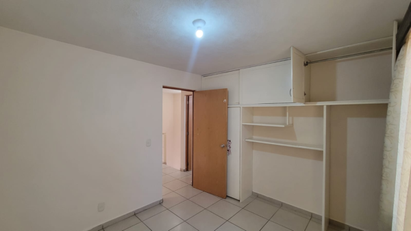 Arroyo de Enmedio casa en venta - Image 4