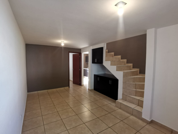 Campo Real casa en venta - Image 3