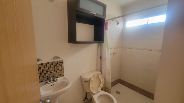 Arroyo de Enmedio casa en venta - Image 10