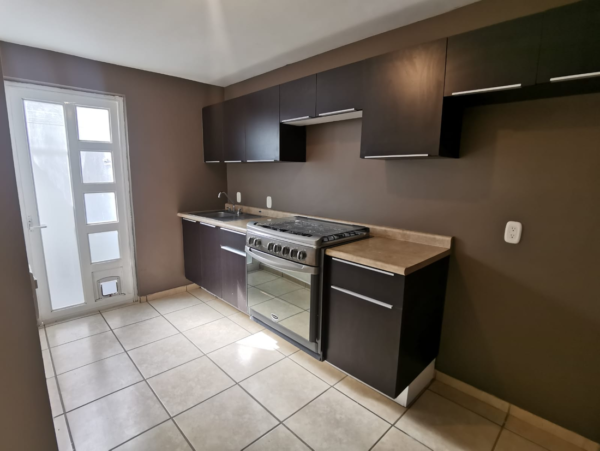 Campo Real casa en venta - Image 5