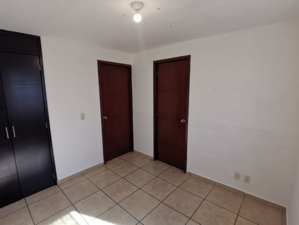 Campo Real casa en venta - Image 6