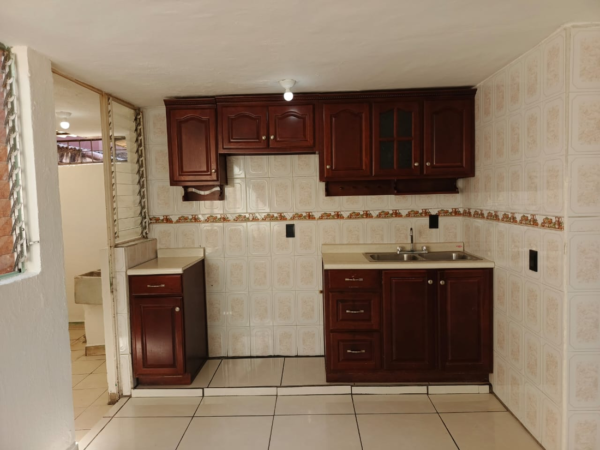 Lomas de San Eugenio departamento en venta - Image 8
