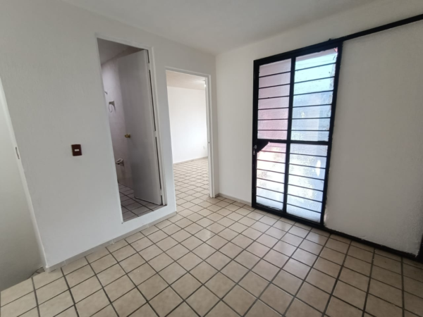 Fraccionamiento  Hacienda Real casa en venta - Image 14