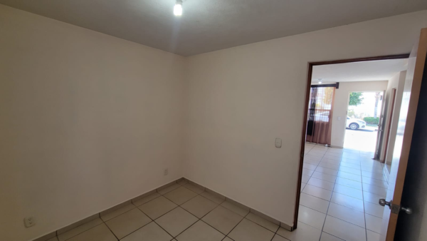 Arroyo de Enmedio casa en venta - Image 14