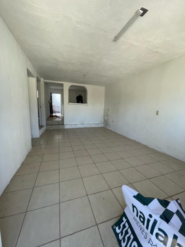 Francisco I Madero segunda sección casa en venta - Image 2