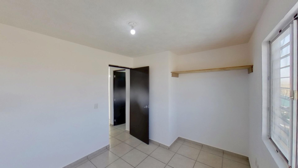 Campo Real casa en venta - Image 13