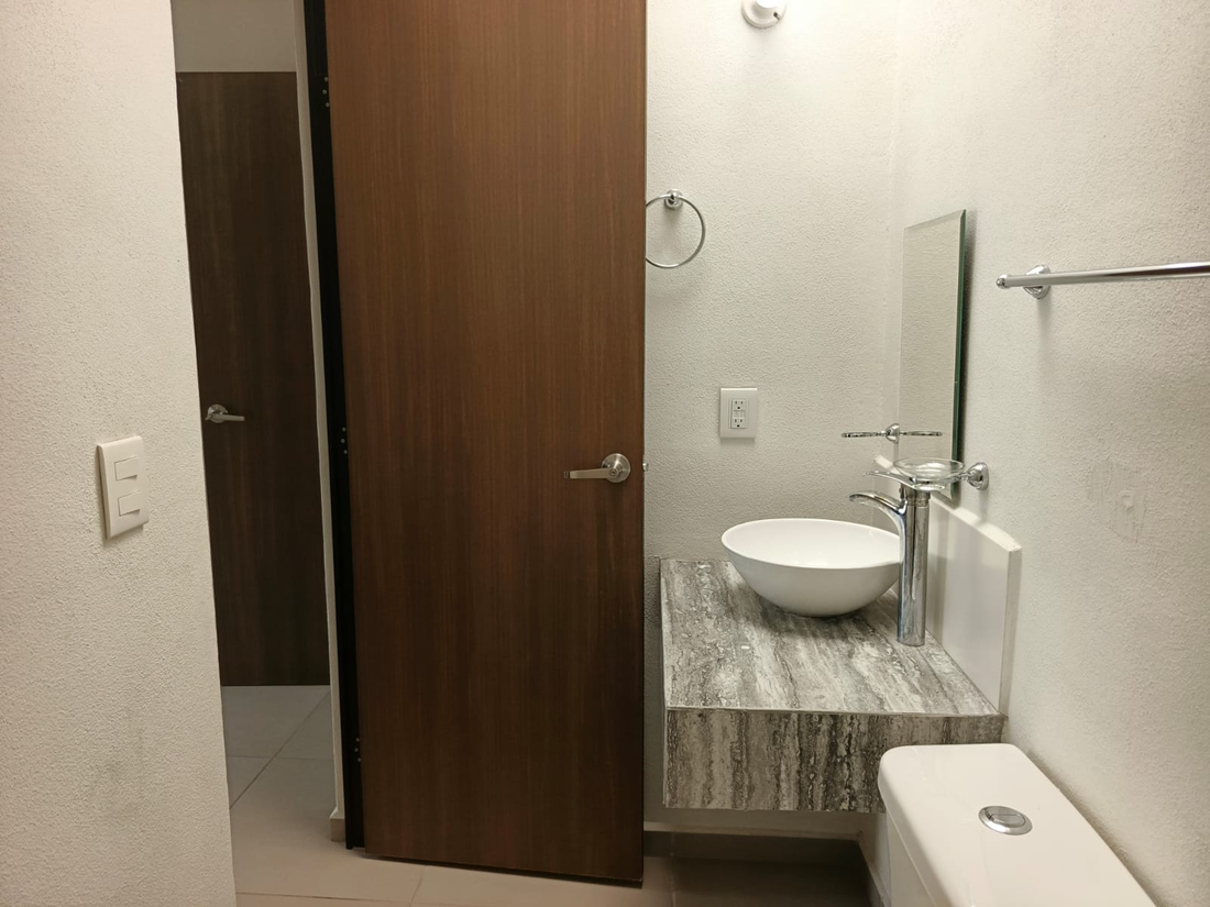 Casa en venta en Real del Valle, Tlajomulco de Zúñiga. - Image 6