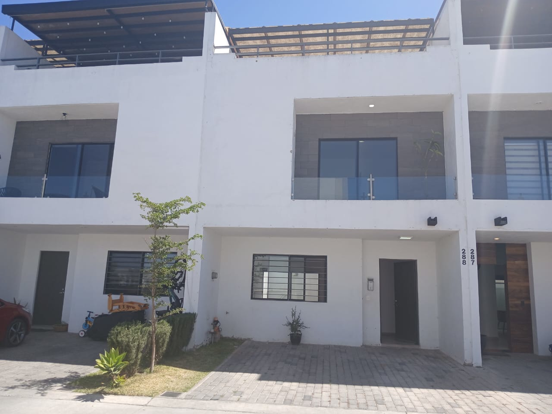 Casa en venta en Alboroto Residencial Zapopan.