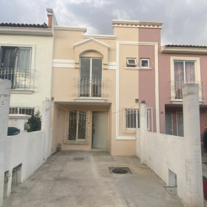 Casa en venta en Tlajomulco de Zuñiga, Real de Valle